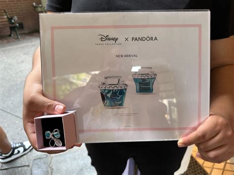 hatbox ghost pandora charm|hatbox ghost pandora charm disneyland.